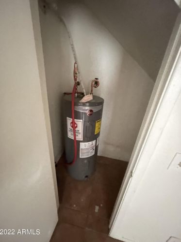 4709 Belleview St, Phoenix AZ 85008-5213 exterior