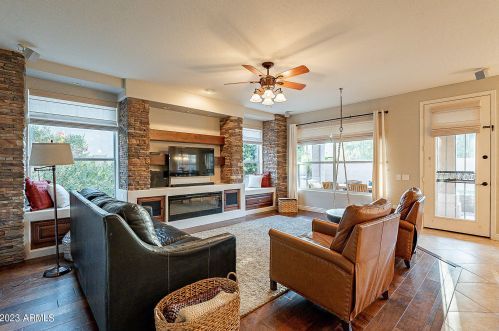 1368 Desert Flower Ln, Phoenix AZ  85048-5928 exterior