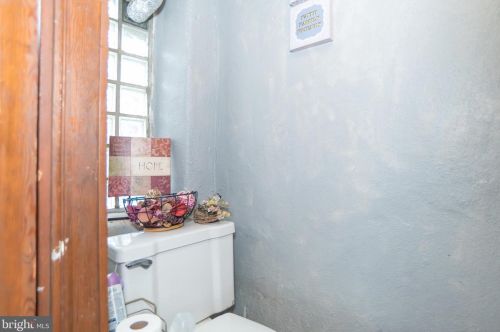 6123 Loretto Ave, Philadelphia PA 19149-3211 exterior