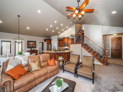 2161 Lorita Way, Sandy UT 84093-6514 exterior