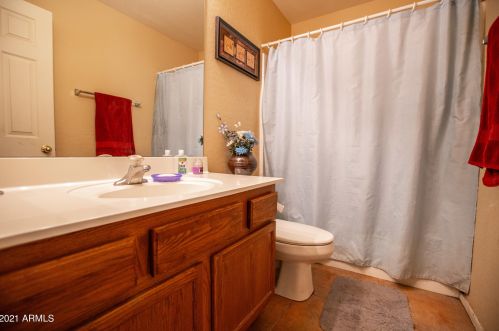 6108 37 Dr, Phoenix AZ 85051-1108 exterior