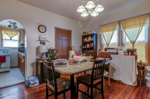 50 Beacon St, Fall River MA 02724-1534 exterior