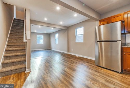 29 Cedar Ave, West Deptford NJ 08093-1409 exterior