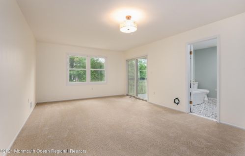 10 Essex Dr, Little Silver NJ  07739-1230 exterior