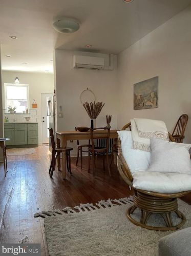 2017 Bancroft St, Philadelphia PA  19145-3025 exterior