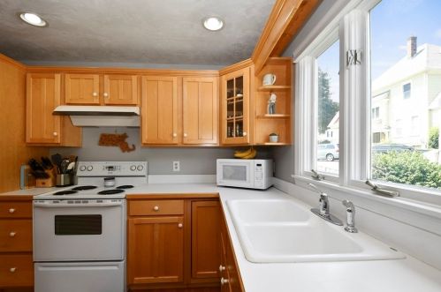 21 Grafton St, Shrewsbury MA  01545-5614 exterior