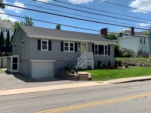 306 Summer St, Arlington MA  02474-2820 exterior