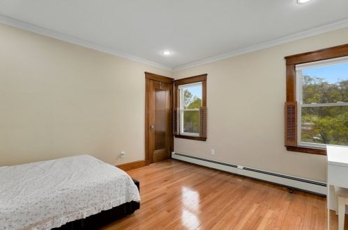 922 Furnace Brk Pkwy, Quincy MA 02169-2304 exterior