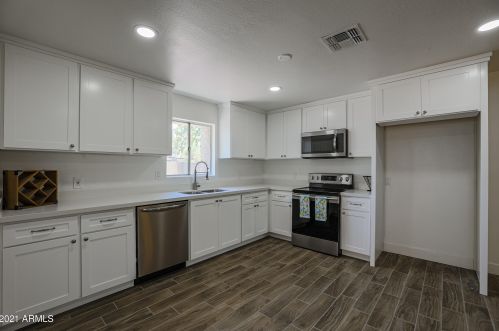 837 El Caminito Dr, Phoenix AZ 85051-9114 exterior