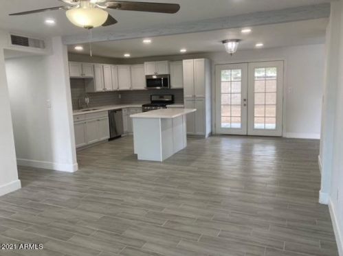 7148 Devonshire Ave, Phoenix AZ 85033-8236 exterior