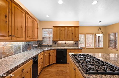 4923 Charlais Ln, Park City UT 84098-7552 exterior