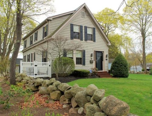 196 Pond St, Weymouth MA  02190-1344 exterior