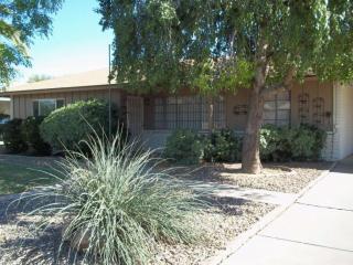 2409 Village Dr, Phoenix, AZ 85023-2245