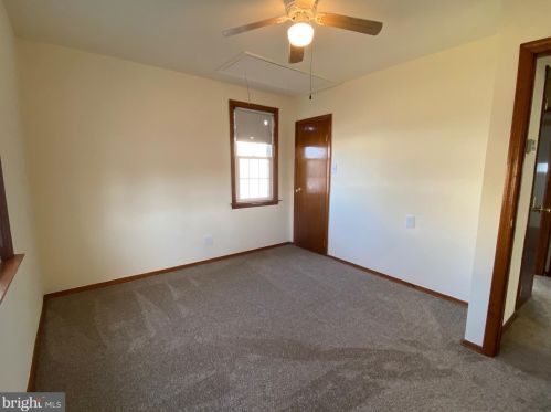 231 Cedar Ave, West Deptford NJ 08093-1410 exterior