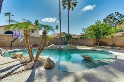 2145 Cathedral Rock Dr, Phoenix AZ 85048-8909 exterior