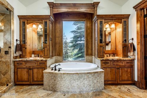 2366 Westview Trl, Park City UT 84098-6342 exterior