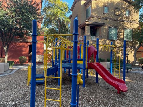 1920 Bell Rd, Phoenix AZ 85022-6278 exterior