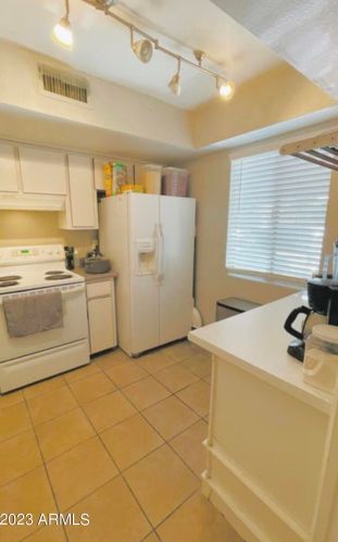 2955 29 St, Phoenix AZ 85032-3726 exterior