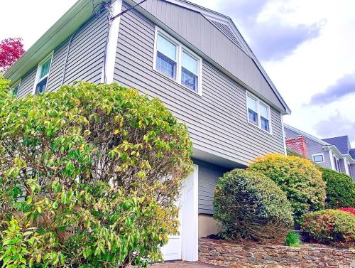 30 Lakin St, Needham MA  02494-1812 exterior