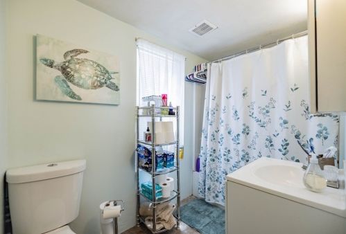 89 Mechanic St, Montgomery MA 01085-3073 exterior