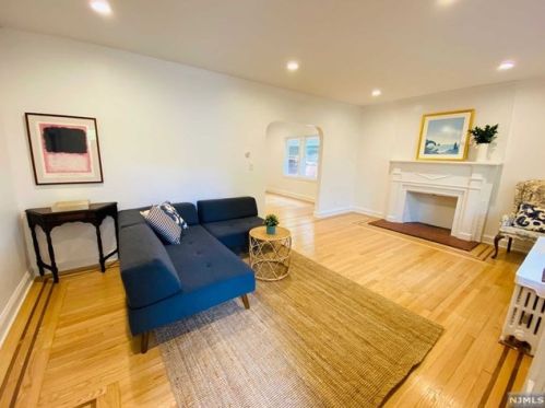 189 Hickory Ave, Tenafly NJ  07670-1548 exterior