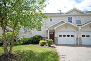8 Stonehill Rd, Hardyston, NJ 07419-2547