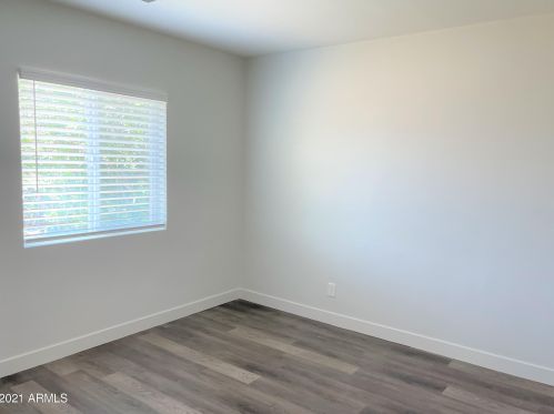 4148 15th Ave, Phoenix AZ  85015-4725 exterior