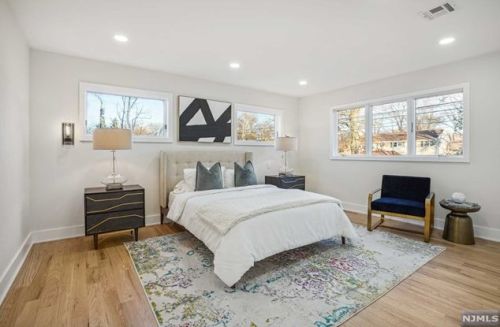 135 Knickerbocker Rd, Cresskill NJ  07626-2439 exterior