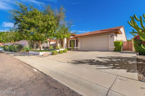 14843 27th St, Phoenix AZ  85032-4963 exterior