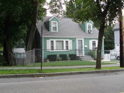 212 Cherry St, Newton, MA 02465-1246