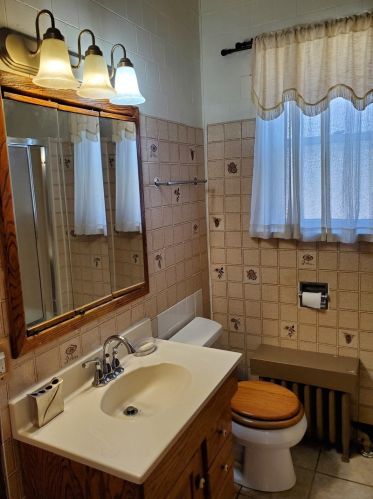 1822 Home Ave, Forest View IL 60402-1618 exterior