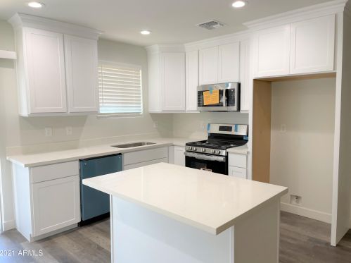 4148 15th Ave, Phoenix AZ  85015-4725 exterior