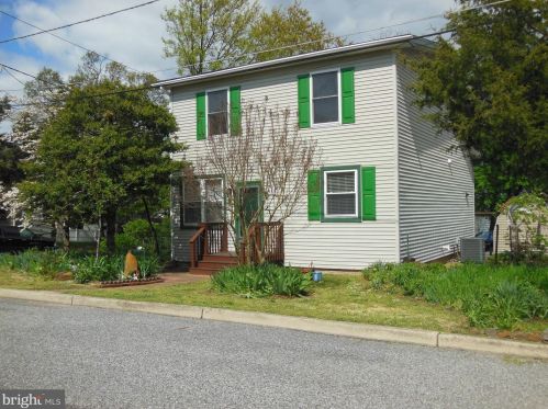 1569 Washington St, West Deptford, NJ 08086-3086