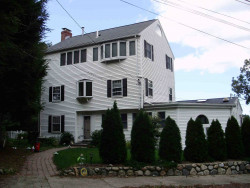 11 Oakland Ave, Newton, MA 02466-1704