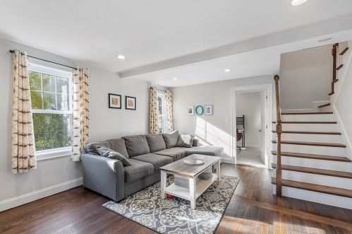 6 Idalla Rd, Worcester MA 01606-1043 exterior