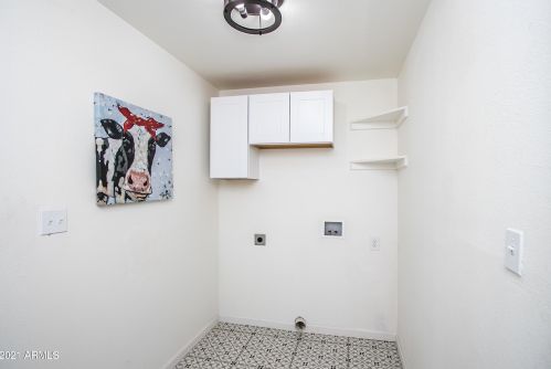 601 Euclid Ave, Phoenix AZ  85042-7622 exterior