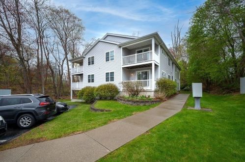 380 Coburn Ave, Worcester MA 01604-1205 exterior