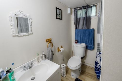 25 Merrick St, Worcester MA 01609-1837 exterior