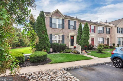 101 Cambridge Ct, West Deptford, NJ 08096-6875