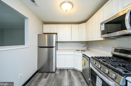 108 Steeplechase Ct, West Deptford NJ 08096-6816 exterior