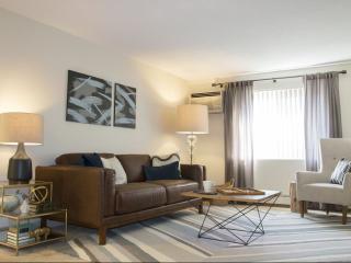 37 Woodcock Ave, Haverhill MA  01832-3875 exterior