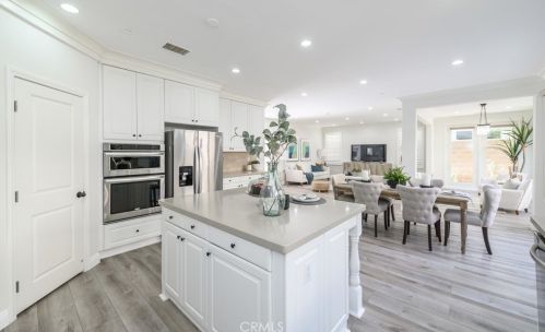 63 Parkdale, Irvine CA 92620-2167 exterior