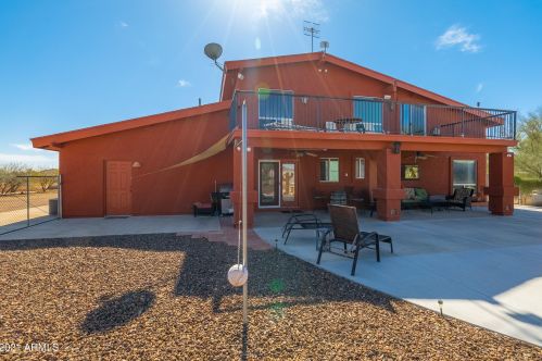 906 Carlise Rd, Phoenix AZ 85086-7479 exterior