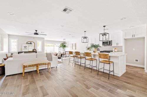 4225 34th Pl, Phoenix AZ  85018-4737 exterior