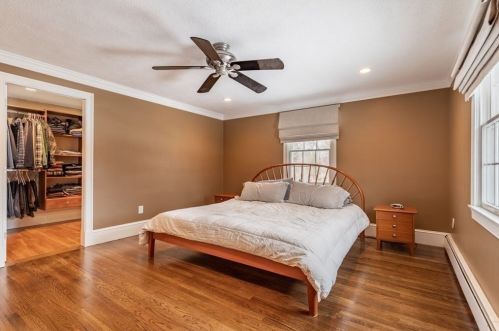 5 Juniper Rd, Lynnfield MA 01940-2416 exterior