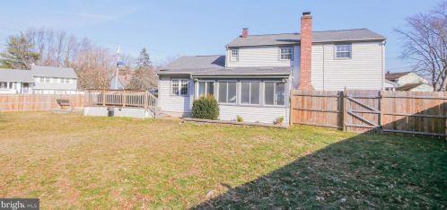 23 Lauderdale Rd, West Deptford NJ 08096-3938 exterior