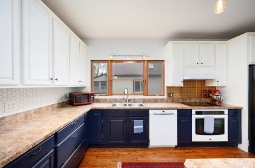 1309 Wenonah Ave, Forest View IL 60402-2930 exterior