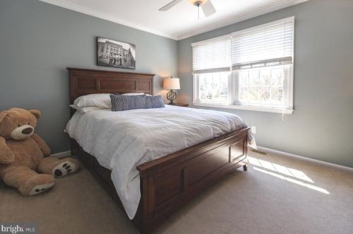 33 Winthrop Rd, Trenton NJ 08648-1557 exterior