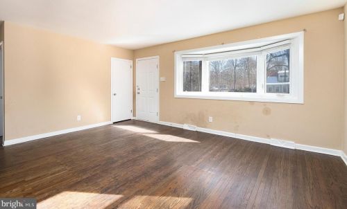 605 Washington Ave, West Deptford NJ 08096-3547 exterior