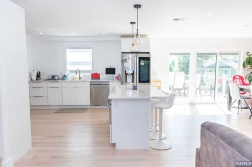 292 Concord St, Cresskill NJ  07626-1318 exterior